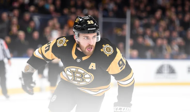 Bruins in Transition: Trades, Losses, and Pastrňák's Brilliance